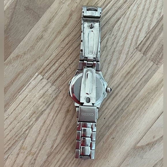 Seiko Coutura Ladies Watch Genuine Diamonds Pink Pearl Dial Stainless Bracelet